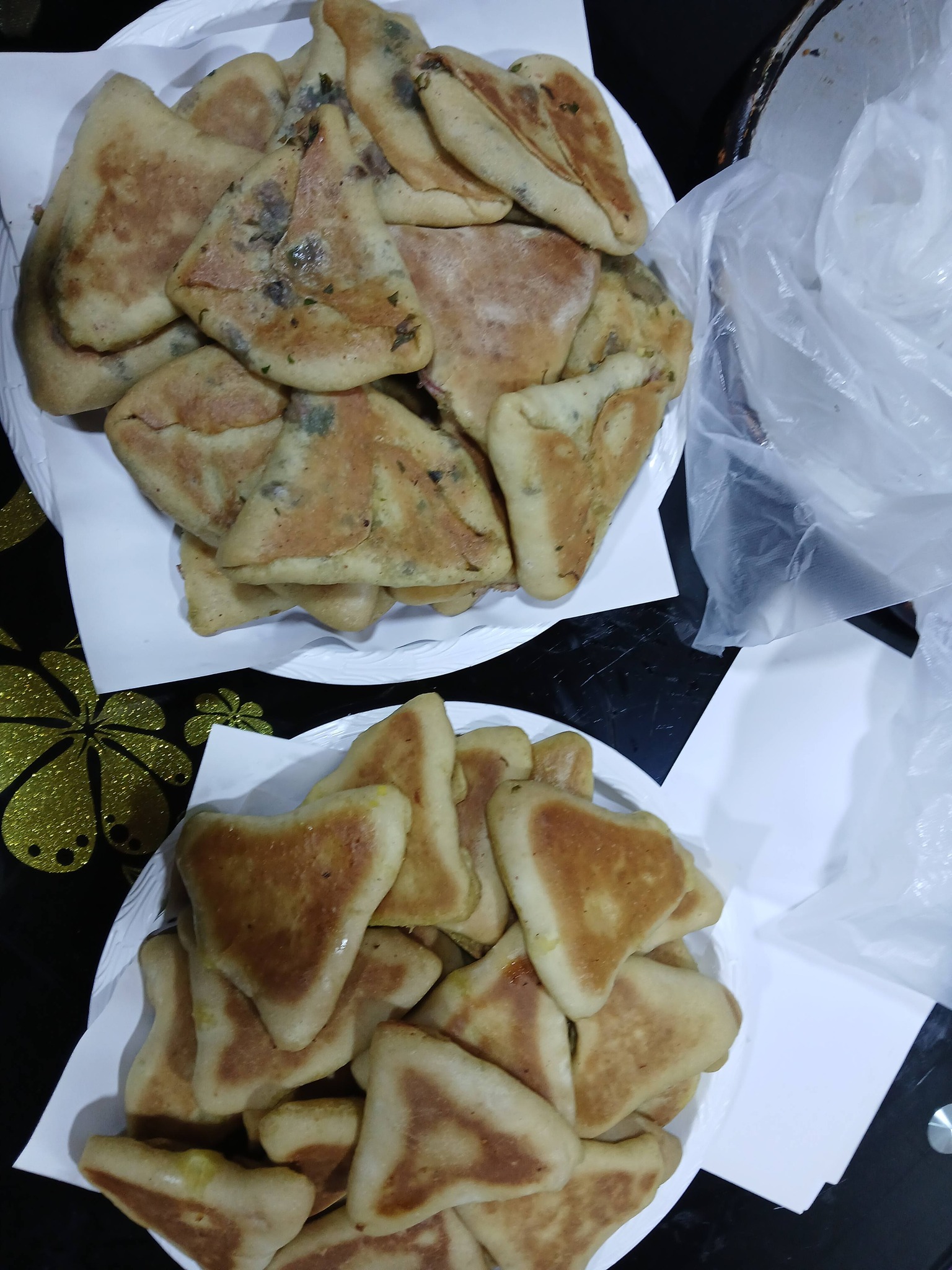 المعجنات المشكلة المعجنات المشكلة